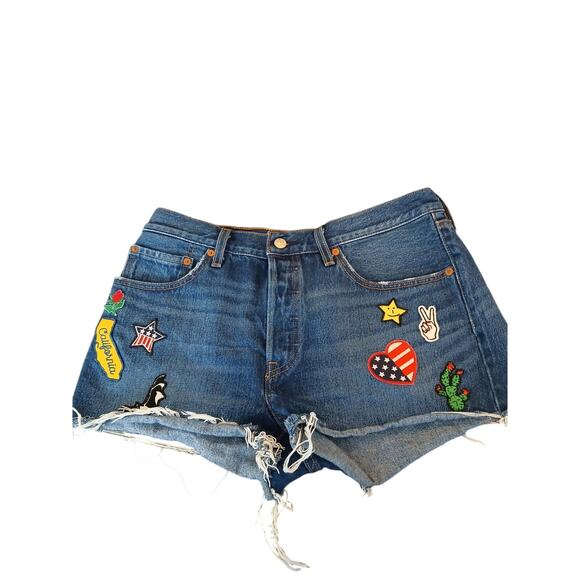 Levi's 501 button fly patches jean shorts 31 - Picture 1 of 10